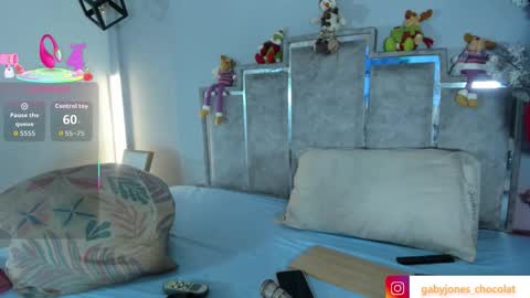 gabyyjones online show from 12.19.25