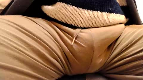 Snapshot of gae89tano chatting on 03.10.25 gae89tano online show from 03.10.25