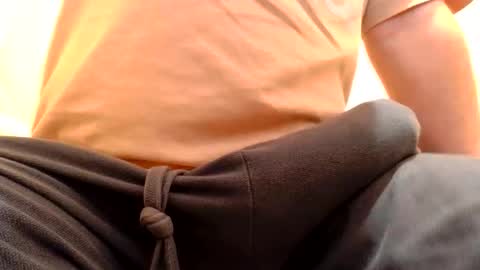 Snapshot of gae89tano chatting on 10.10.25 gae89tano online show from 10.10.25