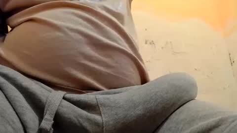 Snapshot of gae89tano chatting on 10.26.25 gae89tano online show from 10.26.25