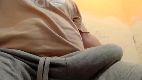 Snapshot of gae89tano chatting on 11.05.25 gae89tano online show from 11.05.25