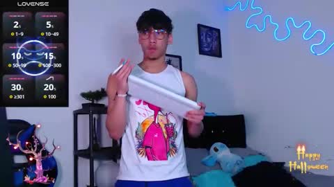 Snapshot of gael_jones chatting on 10.20.25 gael_jones online show from 10.20.25