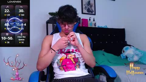 Snapshot of gael_jones chatting on 10.23.25 gael_jones online show from 10.23.25