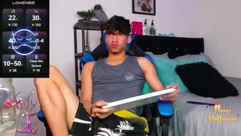 Snapshot of gael_jones chatting on 10.24.25 gael_jones online show from 10.24.25