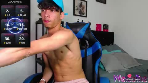 Snapshot of gael_jones chatting on 11.05.25 gael_jones online show from 11.05.25