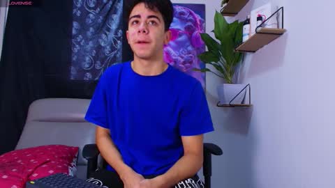 Snapshot of gael_moon chatting on 02.15.26 Gael Moon online show from 02.15.26