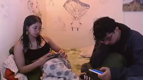 Snapshot of gaia_16 chatting on 07.01.26 Gaia y Clayde online show from 07.01.26