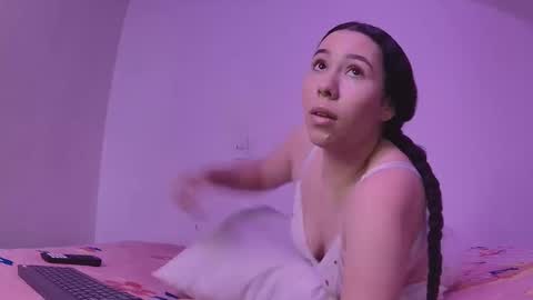 Snapshot of gaia_sweet_ chatting on 10.25.25 gaia_sweet_ online show from 10.25.25