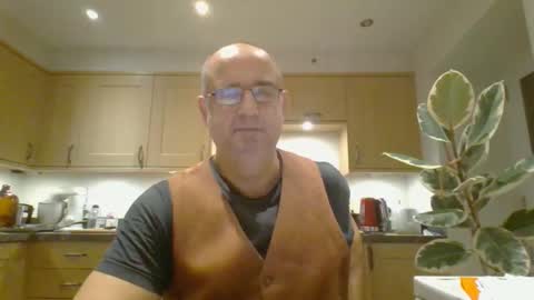 Snapshot of galacx chatting on 11.07.25 galacx online show from 11.07.25