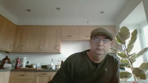 Snapshot of galacx chatting on 11.13.25 galacx online show from 11.13.25