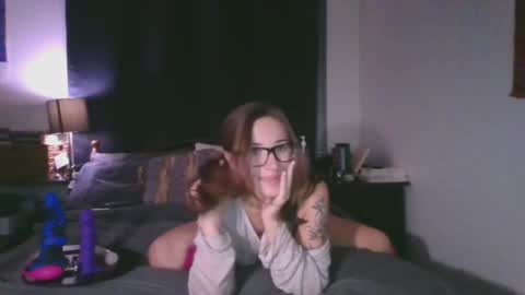 Snapshot of galaxygray7 chatting on 10.15.25 galaxygray7 online show from 10.15.25
