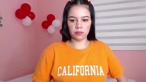 Snapshot of galayounng_ chatting on 02.17.25 Gala Y online show from 02.17.25