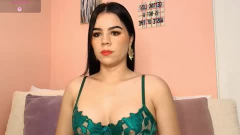 Snapshot of galayounng_ chatting on 09.13.25 Gala Y online show from 09.13.25