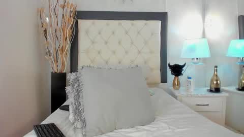  Gale  online show from 10.31.25