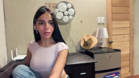 Snapshot of galileii chatting on 10.04.25 galileii online show from 10.04.25