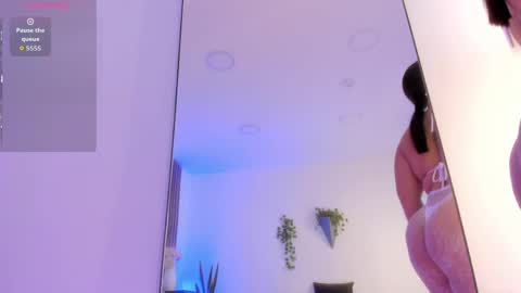 Snapshot of gallilea_marquez_ chatting on 04.27.26 Galilea online show from 04.27.26