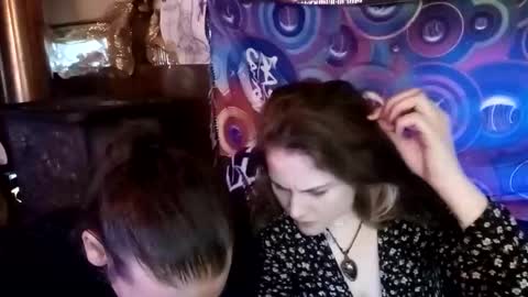 Snapshot of gapegasp chatting on 10.27.25 gapegasp online show from 10.27.25