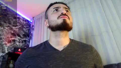 Snapshot of garbel09 chatting on 09.29.25 Chris Dont forget to gift me thumb up Its very important to me and makes me happy AF online show from 09.29.25