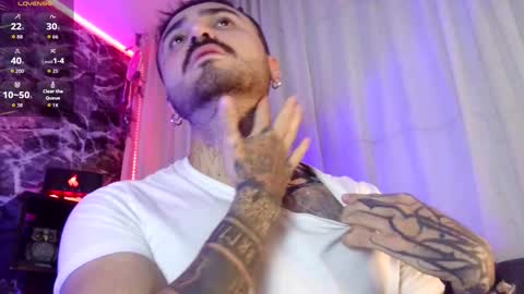 Snapshot of garbel09 chatting on 10.29.25 Chris Dont forget to gift me thumb up Its very important to me and makes me happy AF online show from 10.29.25