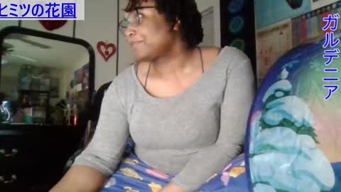 Snapshot of gardeniaspear chatting on 12.04.24 Gardenia online show from 12.04.24