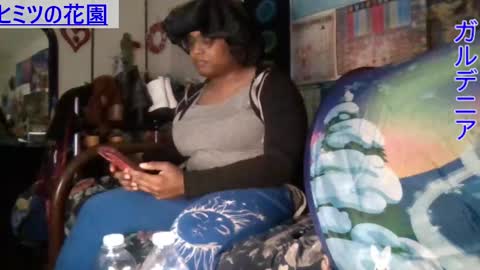 Snapshot of gardeniaspear chatting on 12.12.24 Gardenia online show from 12.12.24