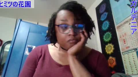 Snapshot of gardeniaspear chatting on 12.28.24 Gardenia online show from 12.28.24