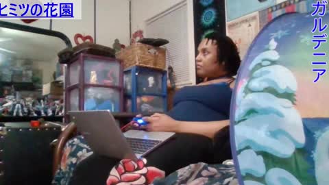 Snapshot of gardeniaspear chatting on 02.01.25 Gardenia online show from 02.01.25