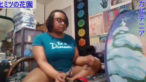 Snapshot of gardeniaspear chatting on 02.21.25 Gardenia online show from 02.21.25