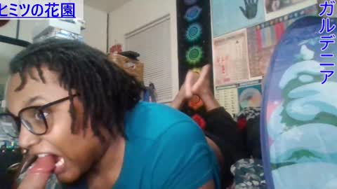 Snapshot of gardeniaspear chatting on 02.22.25 Gardenia online show from 02.22.25