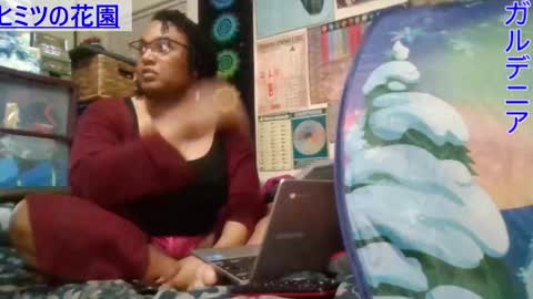 Snapshot of gardeniaspear chatting on 03.07.25 Gardenia online show from 03.07.25