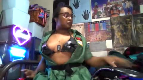 Snapshot of gardeniaspear chatting on 11.01.25 Gardenia online show from 11.01.25