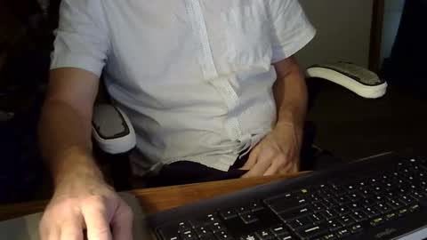 Snapshot of gardensman_561 chatting on 10.21.25 Panty Lover online show from 10.21.25