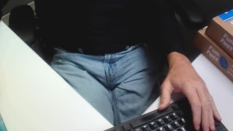 Snapshot of gardensman_561 chatting on 11.14.25 Panty Lover online show from 11.14.25