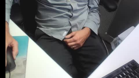 Snapshot of gardensman_561 chatting on 11.17.25 Panty Lover online show from 11.17.25