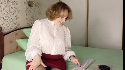 Ava online show from 02.07.25