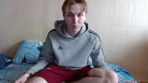 Snapshot of gary_snail33257 chatting on 11.09.25 meow online show from 11.09.25