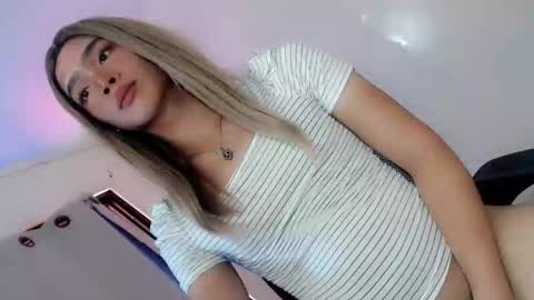 Snapshot of gata_olivia chatting on 05.05.26 JUST CALL ME OLIVIA online show from 05.05.26