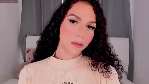 Vnecis Marn online show from 09.16.25