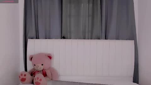 Vnecis Marn online show from 09.21.25