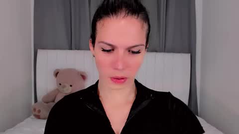 Vnecis Marn online show from 11.01.25