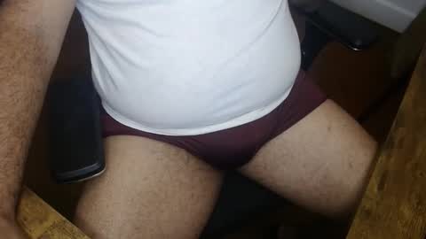 Snapshot of gato27cam chatting on 09.28.25 Marco online show from 09.28.25