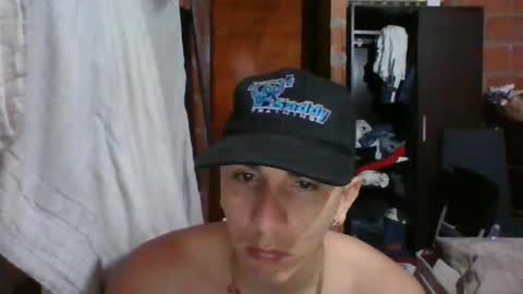 Snapshot of gattitosexy_95 chatting on 01.13.25 gattitosexy_95 online show from 01.13.25