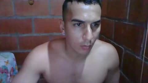 Snapshot of gattitosexy_95 chatting on 05.26.26 gattitosexy_95 online show from 05.26.26