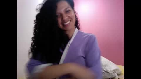 Snapshot of gatubelahotxxx chatting on 01.06.25 gatubelahotxxx online show from 01.06.25