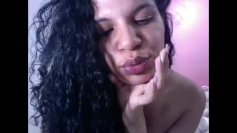 Snapshot of gatubelahotxxx chatting on 01.12.25 gatubelahotxxx online show from 01.12.25