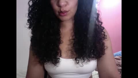 Snapshot of gatubelahotxxx chatting on 01.21.25 gatubelahotxxx online show from 01.21.25