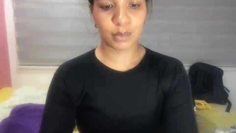 Snapshot of gatubelahotxxx chatting on 09.15.25 gatubelahotxxx online show from 09.15.25