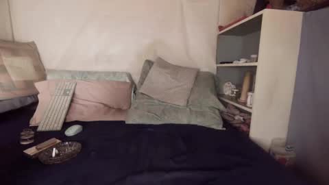 gayrobbin online show from 10.30.25