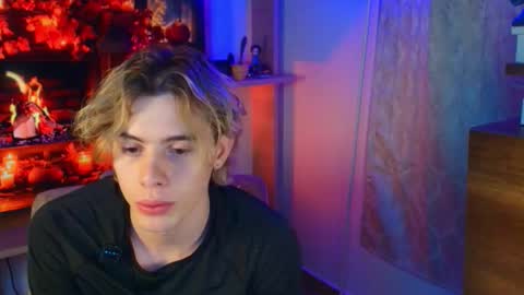 Snapshot of gemdominus chatting on 10.11.25 Gem Dominus online show from 10.11.25