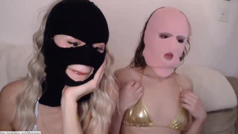 Snapshot of gemiwaterz chatting on 11.03.25 Lilith 3 online show from 11.03.25